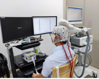 TMS equipment Combined with EEG